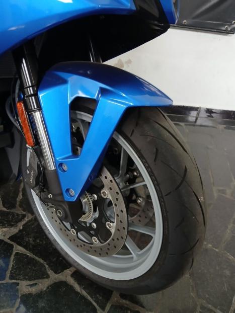 SUZUKI GSX-8R , Foto 7