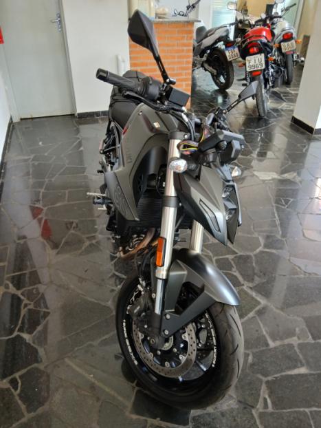 SUZUKI GSX 8S , Foto 6