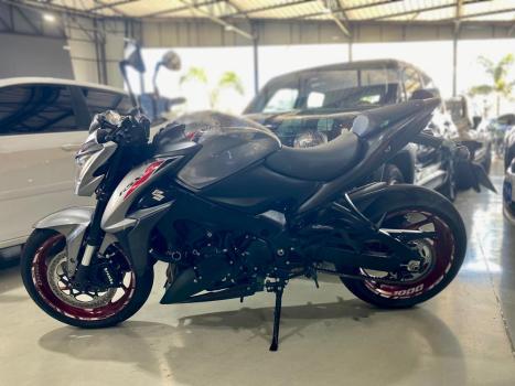 SUZUKI GSX-S 1000 A, Foto 11