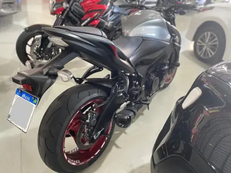 SUZUKI GSX-S 1000 A, Foto 12