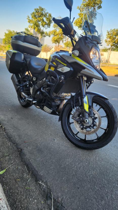 SUZUKI V-Strom DL 1000 XT , Foto 5
