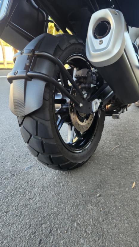 SUZUKI V-Strom DL 1000 XT , Foto 8