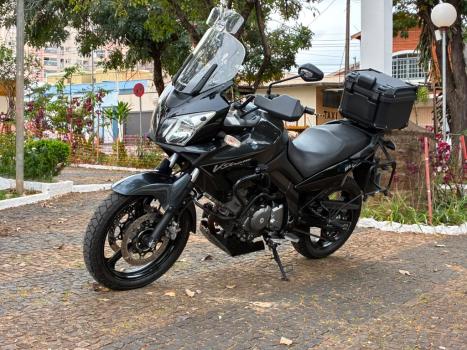 SUZUKI V-Strom DL 650 ABS, Foto 2