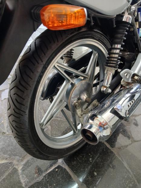 SUZUKI Yes 125 EN, Foto 3