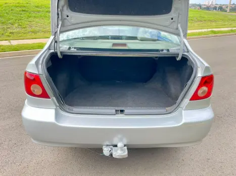 TOYOTA Corolla 1.6 16V 4P XLI, Foto 13