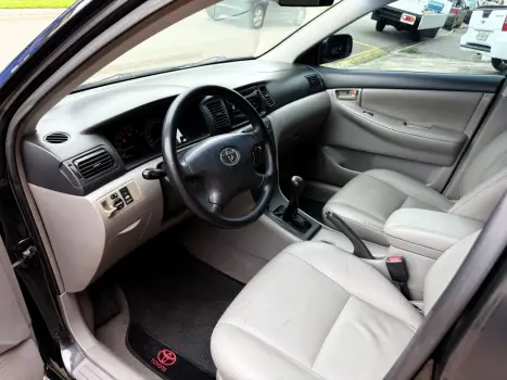 TOYOTA Corolla 1.8 16V 4P XEI, Foto 8