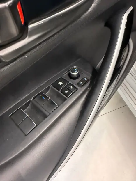 TOYOTA Corolla 2.0 16V 4P FLEX XEI DIRECT SHIFT AUTOM�TICO CVT, Foto 10