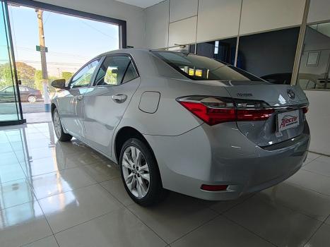 TOYOTA Corolla 2.0 16V 4P FLEX XEI DIRECT SHIFT AUTOM�TICO CVT, Foto 8