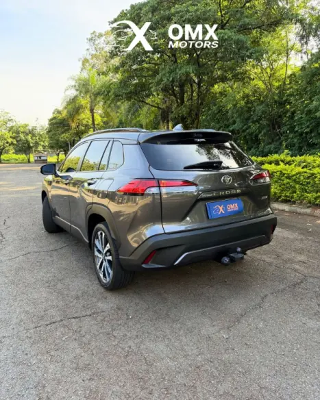 TOYOTA Corolla Cross 2.0 16V 4P FLEX VVT-IE XRE DIRECT SHIFT AUTOM�TICO CVT, Foto 3