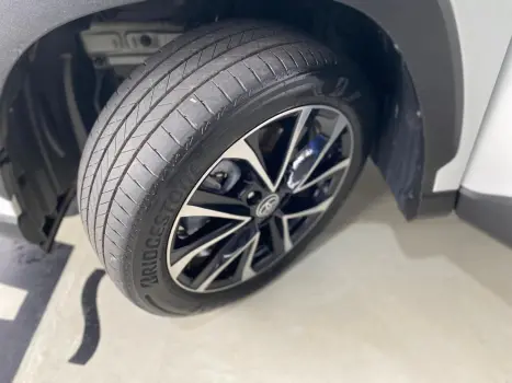 TOYOTA Corolla Cross 1.8 16V 4P FLEX VVT-I HYBRID XRX AUTOM�TICO CVT, Foto 17