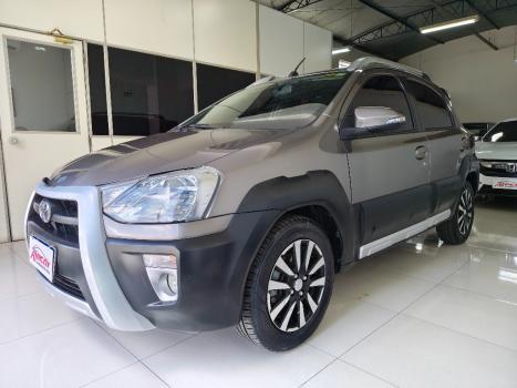 TOYOTA Etios Cross 1.5 16V 4P, Foto 2