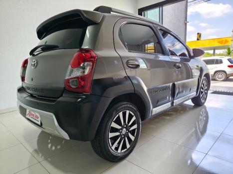 TOYOTA Etios Cross 1.5 16V 4P, Foto 8