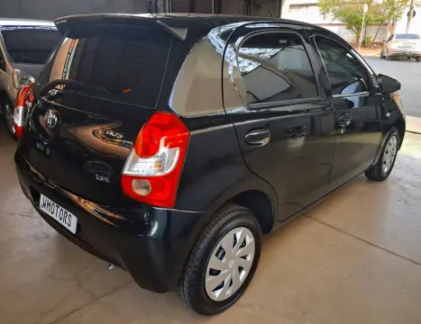 TOYOTA Etios Hatch 1.3 16V 4P FLEX X, Foto 9