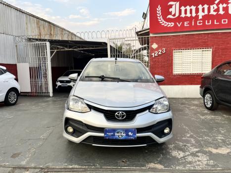 TOYOTA Etios Hatch 1.3 16V 4P FLEX X, Foto 2