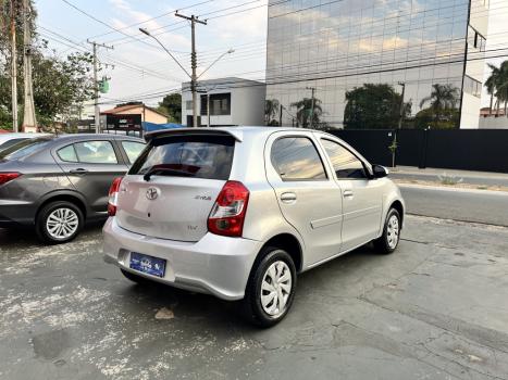 TOYOTA Etios Hatch 1.3 16V 4P FLEX X, Foto 6