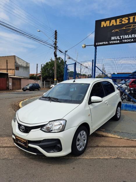 TOYOTA Etios Hatch 1.3 16V 4P FLEX X AUTOMTICO, Foto 3