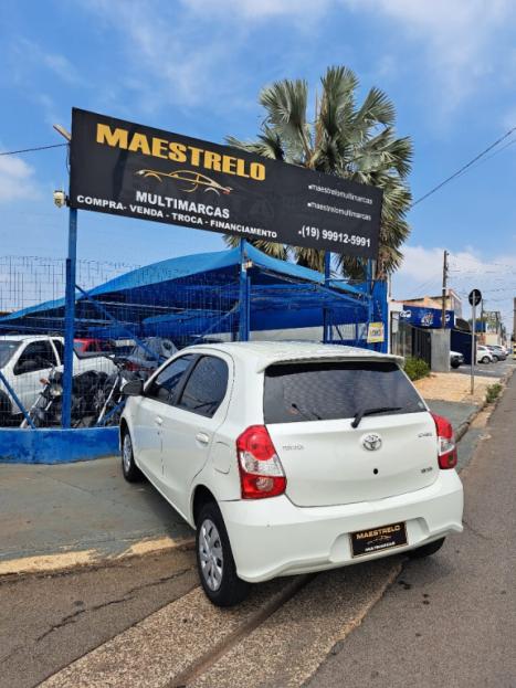 TOYOTA Etios Hatch 1.3 16V 4P FLEX X AUTOMTICO, Foto 4