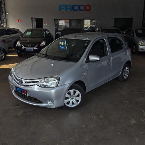 TOYOTA Etios Hatch 1.3 16V 4P FLEX X, Foto 1