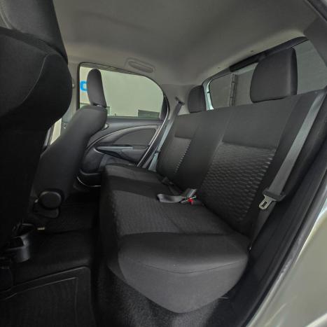 TOYOTA Etios Hatch 1.3 16V 4P FLEX X, Foto 9