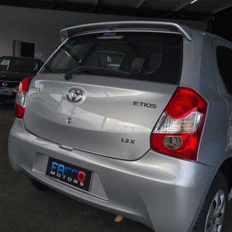 TOYOTA Etios Hatch 1.3 16V 4P FLEX X, Foto 18