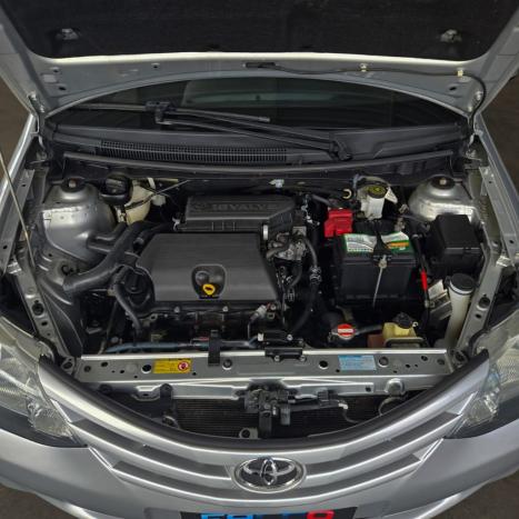 TOYOTA Etios Hatch 1.3 16V 4P FLEX X, Foto 20
