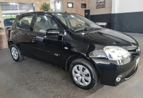 TOYOTA Etios Hatch 1.3 16V 4P FLEX XS, Foto 3