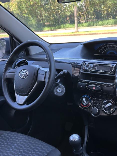 TOYOTA Etios Hatch 1.3 16V 4P FLEX X, Foto 10