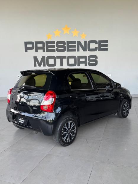 TOYOTA Etios Hatch 1.3 16V 4P FLEX EX, Foto 8