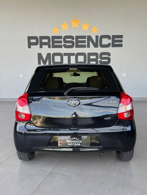TOYOTA Etios Hatch 1.3 16V 4P FLEX EX, Foto 9