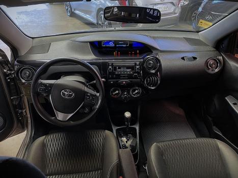 TOYOTA Etios Hatch 1.5 16V 4P FLEX X PLUS AUTOMTICO, Foto 6