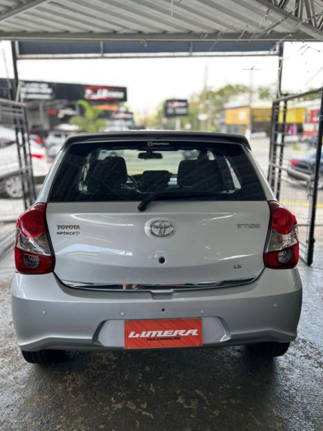 TOYOTA Etios Hatch 1.5 16V 4P FLEX X PLUS AUTOMTICO, Foto 4