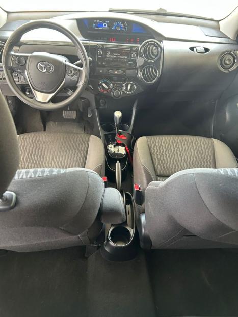 TOYOTA Etios Hatch 1.5 16V 4P FLEX X PLUS AUTOMTICO, Foto 6