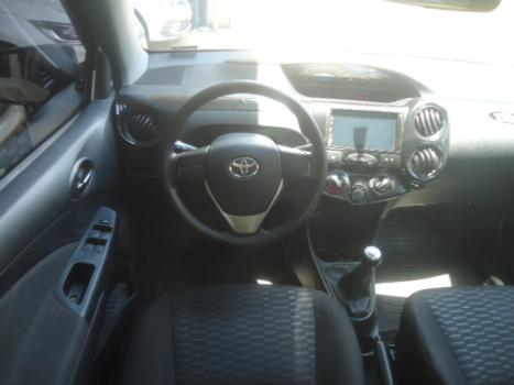 TOYOTA Etios Hatch 1.3 16V 4P FLEX X, Foto 3