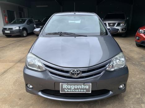 TOYOTA Etios Hatch 1.3 16V 4P FLEX X, Foto 2