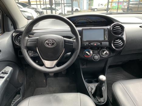 TOYOTA Etios Hatch 1.3 16V 4P FLEX X, Foto 7