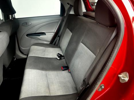TOYOTA Etios Hatch 1.3 16V 4P FLEX XS, Foto 9