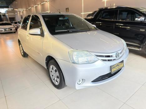 TOYOTA Etios Hatch 1.3 16V 4P FLEX X, Foto 3