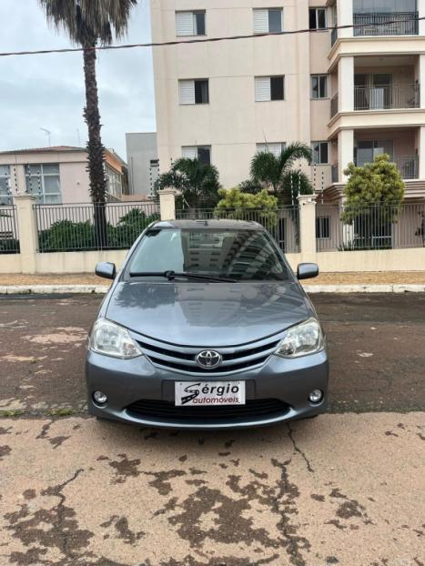 TOYOTA Etios Hatch 1.3 16V 4P FLEX XS, Foto 3