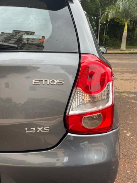 TOYOTA Etios Hatch 1.3 16V 4P FLEX XS, Foto 9
