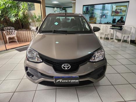 TOYOTA Etios Hatch 1.5 16V 4P FLEX X PLUS AUTOM�TICO, Foto 2