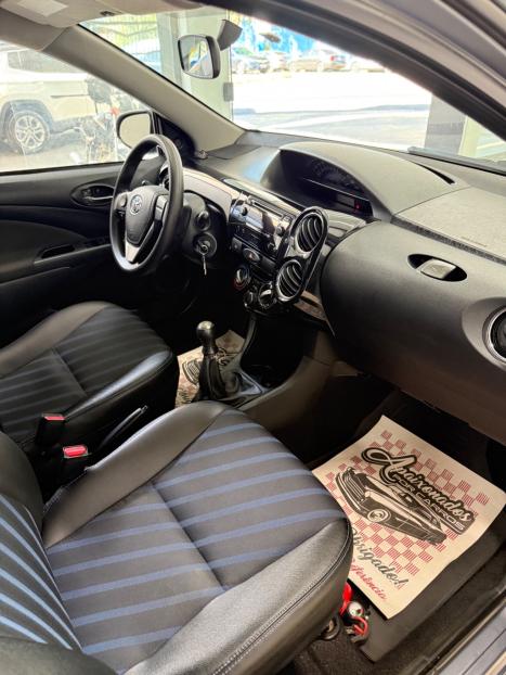 TOYOTA Etios Hatch 1.5 16V 4P FLEX XS, Foto 6