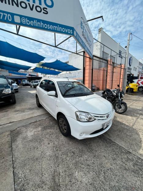 TOYOTA Etios Hatch 1.5 16V 4P FLEX XS, Foto 2