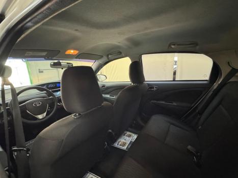 TOYOTA Etios Hatch 1.3 16V 4P FLEX X, Foto 10
