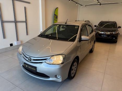 TOYOTA Etios Hatch 1.3 16V 4P FLEX X, Foto 3