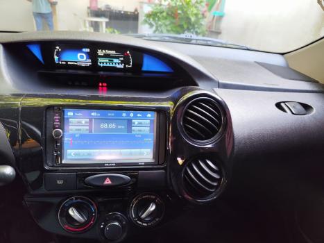 TOYOTA Etios Hatch 1.3 16V 4P FLEX X, Foto 3