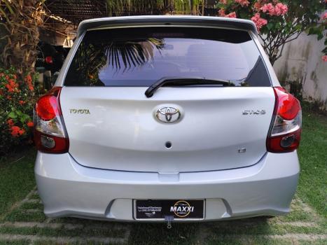 TOYOTA Etios Hatch 1.3 16V 4P FLEX X, Foto 8