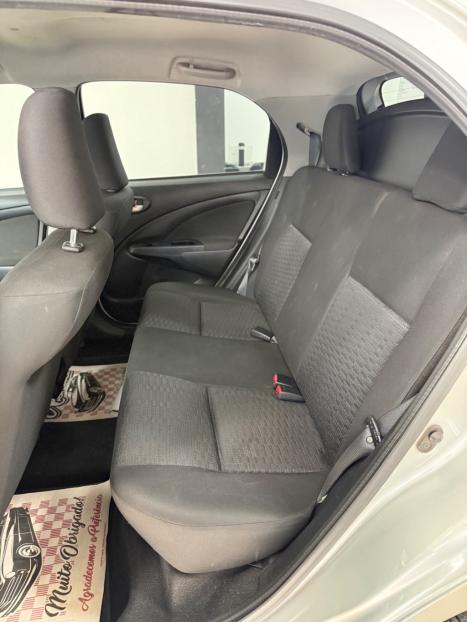 TOYOTA Etios Hatch 1.5 16V 4P FLEX XLS, Foto 6