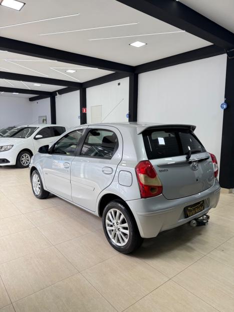 TOYOTA Etios Hatch 1.5 16V 4P FLEX XLS, Foto 9