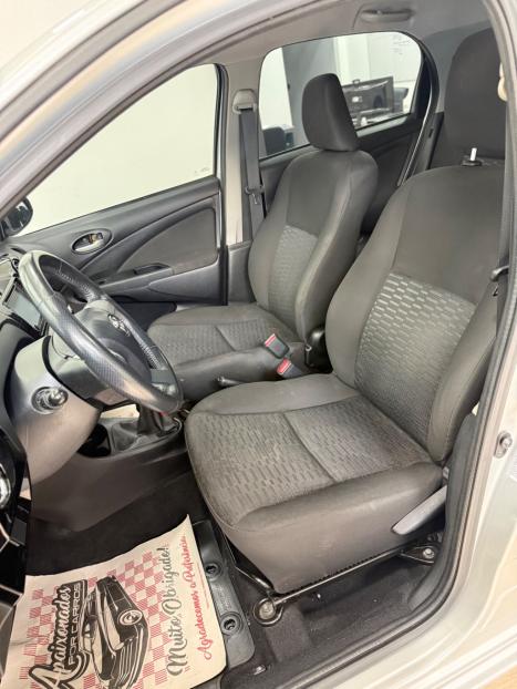 TOYOTA Etios Hatch 1.5 16V 4P FLEX XLS, Foto 12