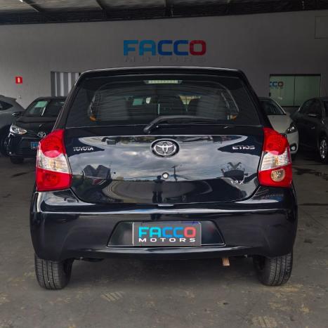 TOYOTA Etios Hatch 1.3 16V 4P FLEX X, Foto 6